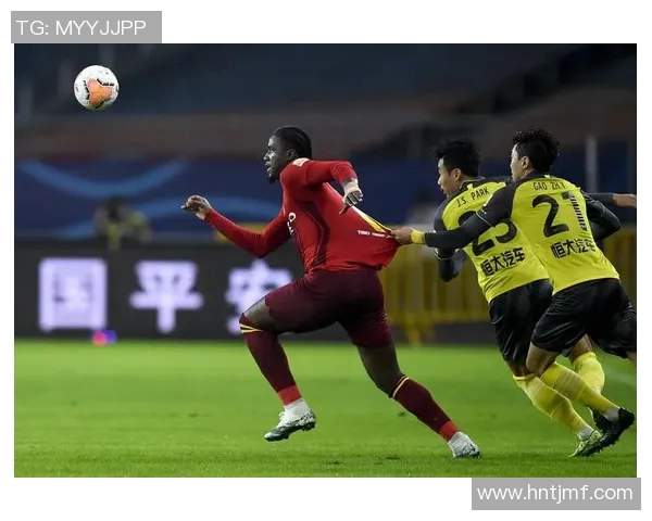 恒大与华夏幸福激战正酣现场直击精彩瞬间回顾与分析